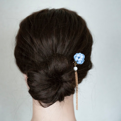 青い玉　かんざし　チェコガラスビーズ　蕾　Uピン　和装髪飾り　ヘアアクセサリー 9枚目の画像