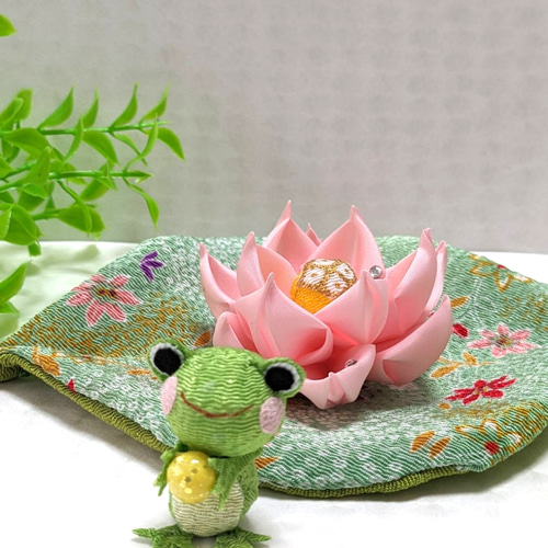 ちりめん細工 歳時記『初夏』 蓮の花と福かえる 即納できます！ その他