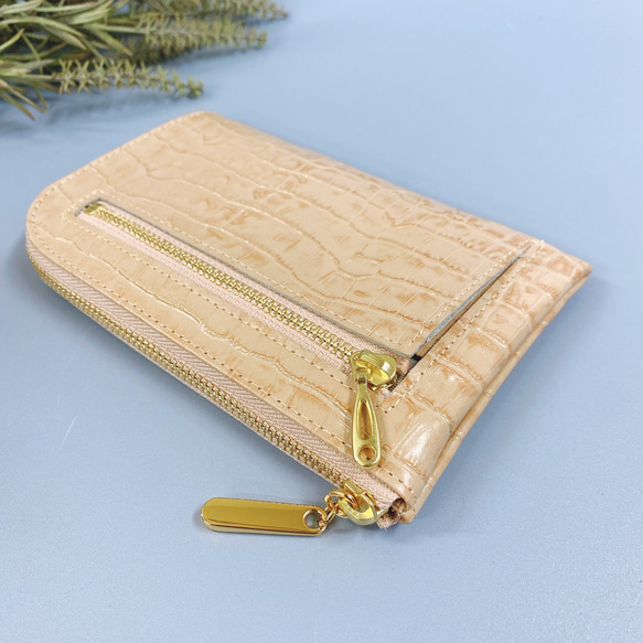 薄くて軽いコンパクトな財布 10枚カードポケット  クロコ型押し  ピンクベージュ 2枚目の画像