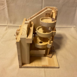 手作り　木のおもちゃ　無限ループのビー玉からくりマシン　3連トルネード　木製　知育玩具　ビー玉　プレゼント　 2枚目の画像