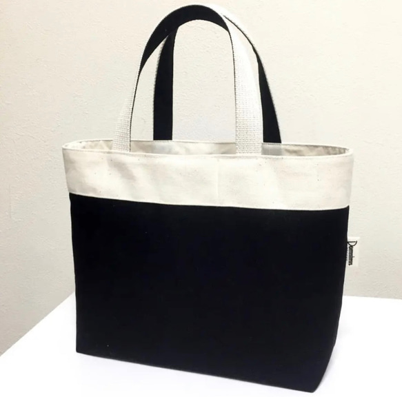 ⭐︎即購入OK⭐︎ ほぼ未使用   トートバッグ 黒白 Mサイズ ◯帆布 黒 トートバッグ /腕掛けタイプ トートバッグ