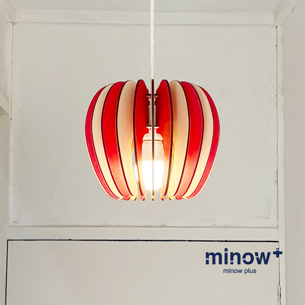 木製ペンダントライト「りんご（チェリーレッド）」 ｜北欧インテリア｜りんごモチーフ｜ナチュラル照明｜癒しの空間に