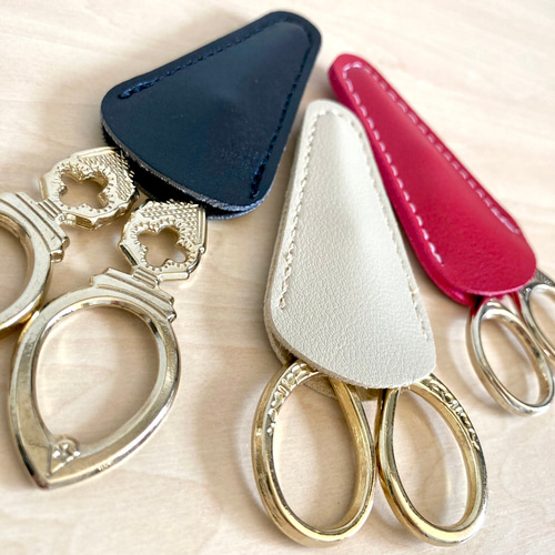 HERMES ゴールド ハサミ型キーホルダー レトロで可愛い☆【アンティークなデザインシザー】（ゴールド