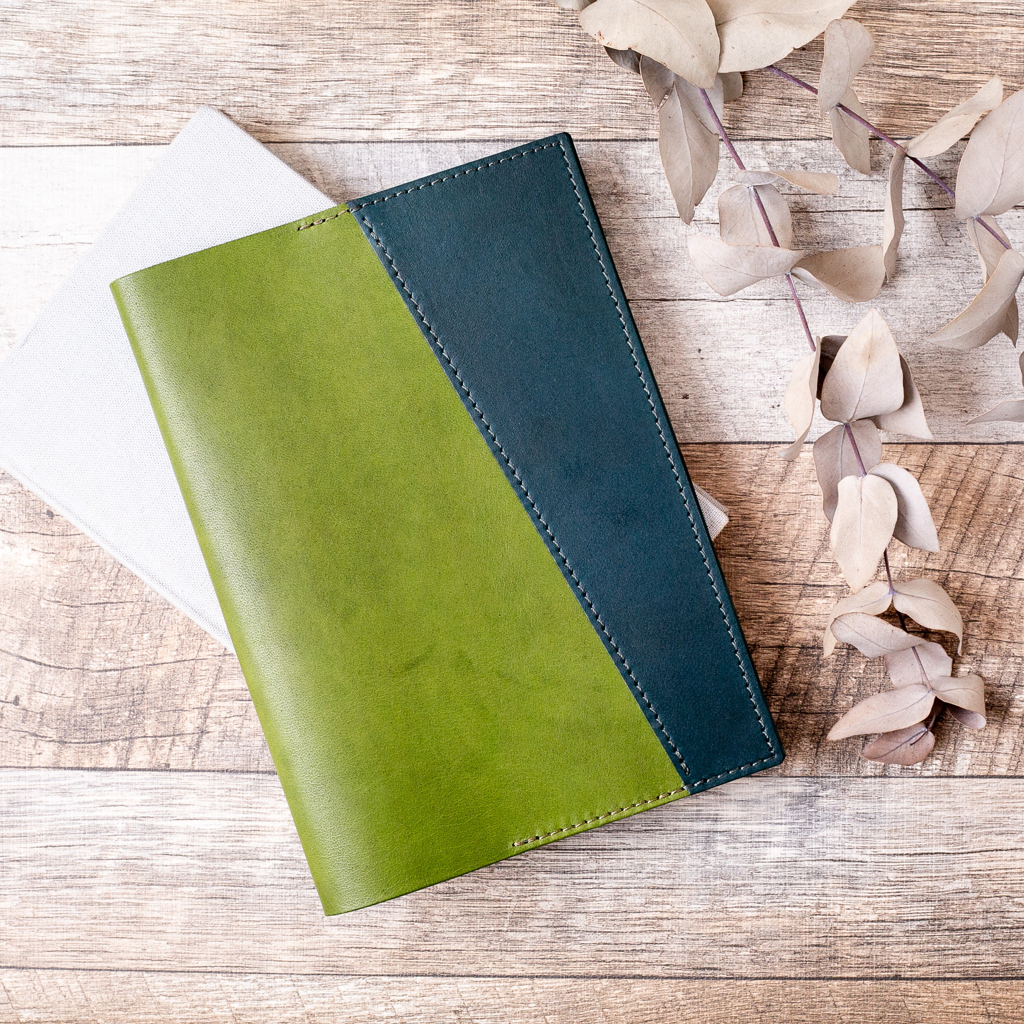 【四六判サイズ】本革ブックカバー【配色カスタム無料】