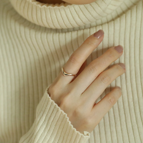 K10〉リング “V line thin ” 指輪 ペアリングにもおすすめ〈VR074  