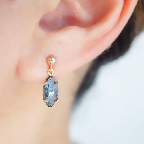 青の洞窟」モスカイヤナイト ピアス イヤリング くすみブルー 珍しい