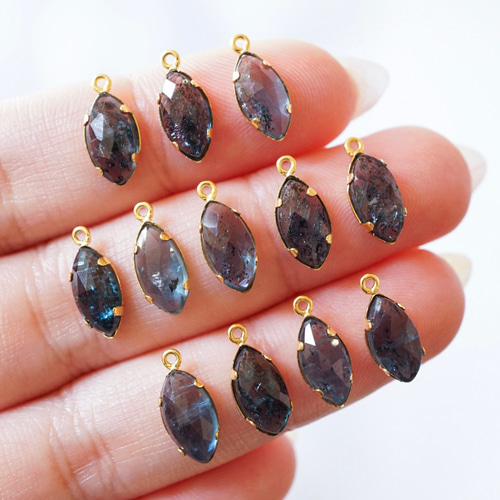 希少 ！14kgfテルナテ島モス入りアゲートドゥルージ－ピアス