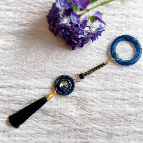 帯飾り【片割月】 根付 バッグチャーム 帯留め 春原こま 通販｜Creema  