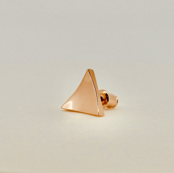 【期間限定】【25％OFF】K18ピンクゴールド トライアングルピアス Dragon's scale（龍の鱗）