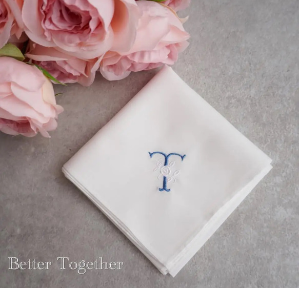 フラワーイニシャル✨刺繍ハンカチ✨ブライダルハンカチ　両家顔合わせ　プレゼント 6枚目の画像