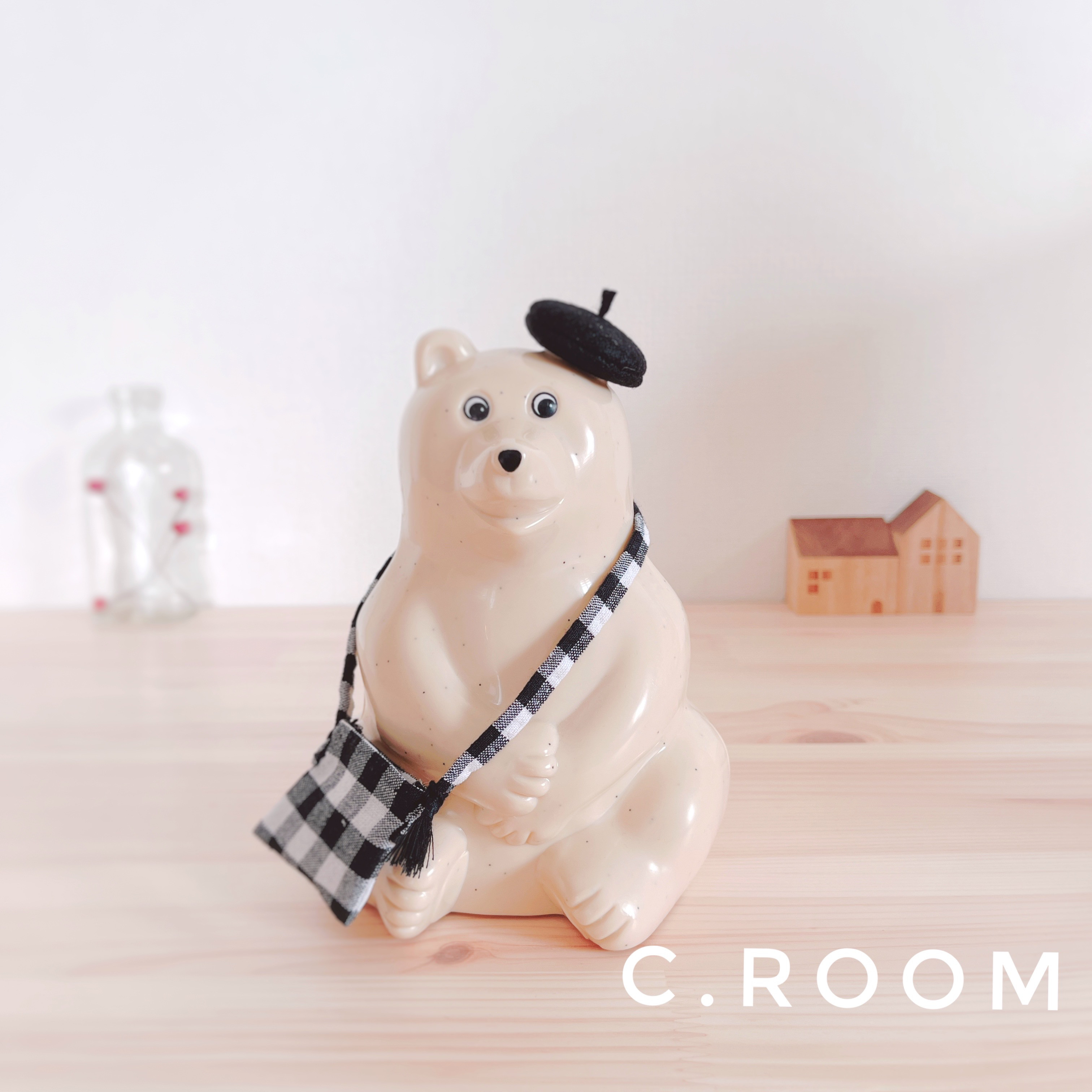 しろくま貯金箱】フリンジ付きバッグ その他置物 C.room 通販