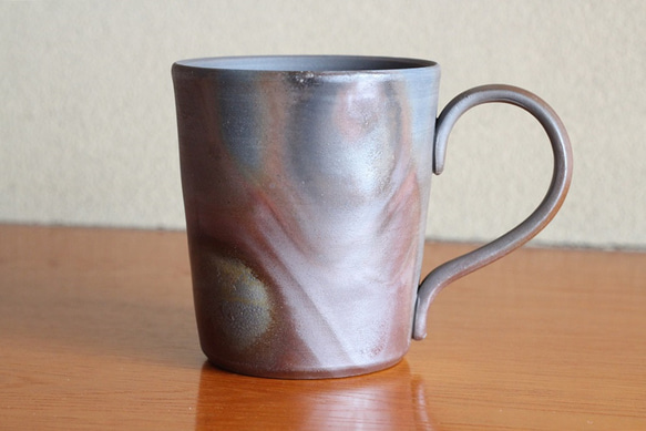 備前焼のマグカップ（渋め、大きめ、ストレート） 1枚目の画像