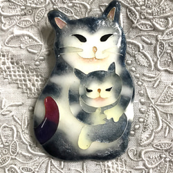 銀座「 和光 」の七宝焼「 2匹の猫 」ブローチ　 d8f2d550deeef83aa692a6b584c625