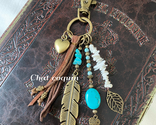 SOLD◆ ハンドメイド タッセル バッグ チャーム ピンク 猫 月 革タグ 糸 SOLD◇ ハンドメイド タッセル バッグ チャーム ピンク 猫 月 革タグ 糸