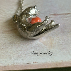 フェレットのネックレス（コーラル） 6枚目の画像