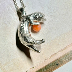 フェレットのネックレス（コーラル） 8枚目の画像