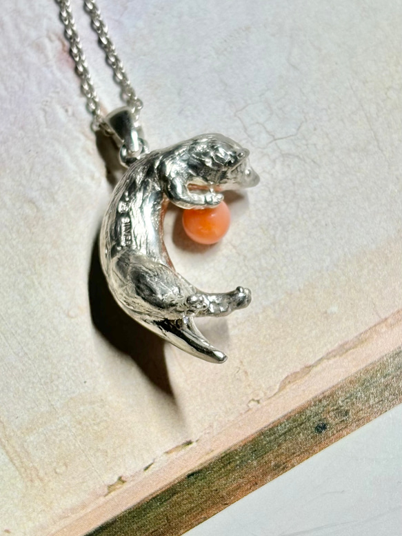 フェレットのネックレス（コーラル） 8枚目の画像