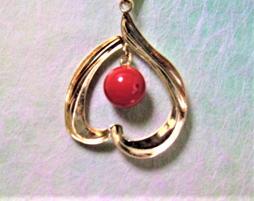 土佐の宝石珊瑚　さんご　レデイ－ス　アクセサリ－ ・ジュエリ　ネックレス・ペンダント　　No－01021