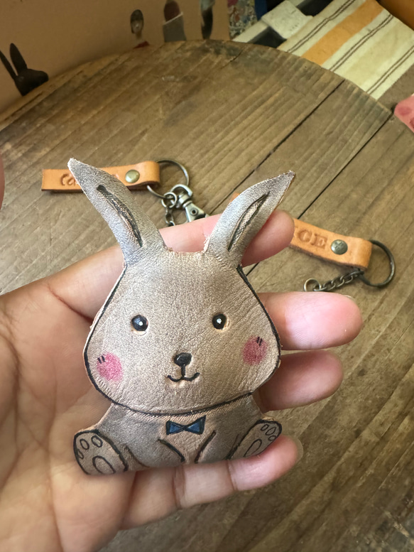 可愛兔兔仔  純牛皮鑰匙款- 刻名字 第1張的照片