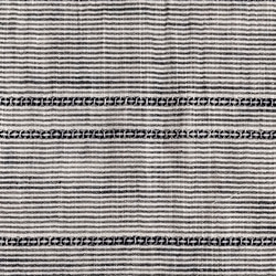ドビー織が美しい インディゴ染めのガーゼ大判ハンカチ 《ネイビーボーダー》 6枚目の画像