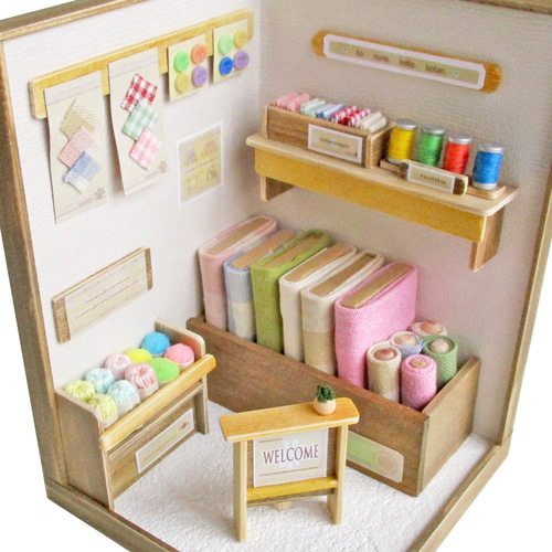 小さな手芸屋さん ミニチュア・ミニチュアルーム W11㎝×D11㎝×H15