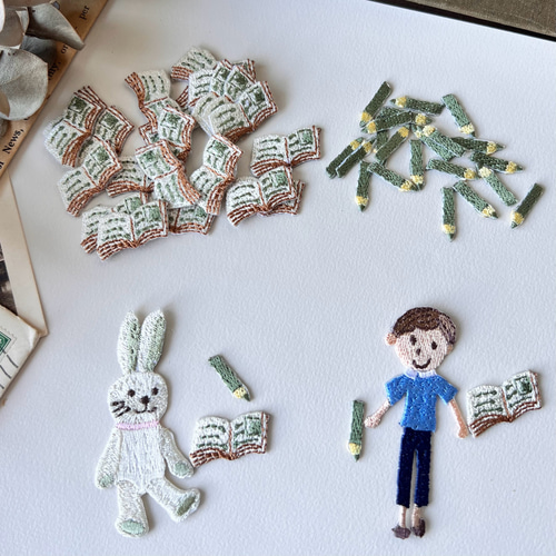 文具セット/ 本と鉛筆の2枚セット/刺繍アイロンワッペン ワッペン 