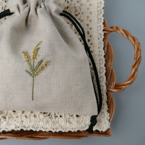 名入れ》ミモザ＊リネンの手刺繍巾着ポーチ 巾着袋 ほころもり 通販