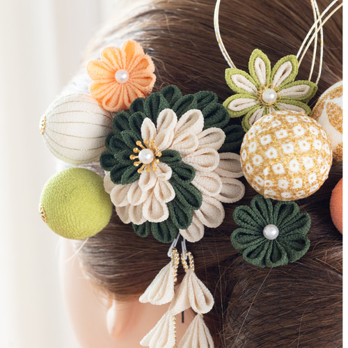 つまみ細工 髪飾り 成人式 七五三 つまみ細工 髪飾り 成人式 卒業式 結婚式 七五三 753 前撮り 振袖