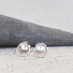 送料無料【SV925】冬のダイヤモンド （星座）ヘキサゴン スタッドピアス／6mm 幸運 silver シルバー 2枚目の画像