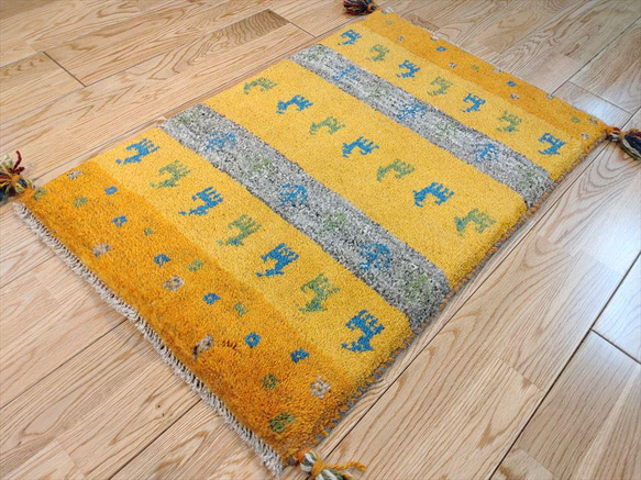 ペルシャ絨毯　ギャッベ　イエロー×グレー　グラデーション柄　78×50　玄関マット 5枚目の画像