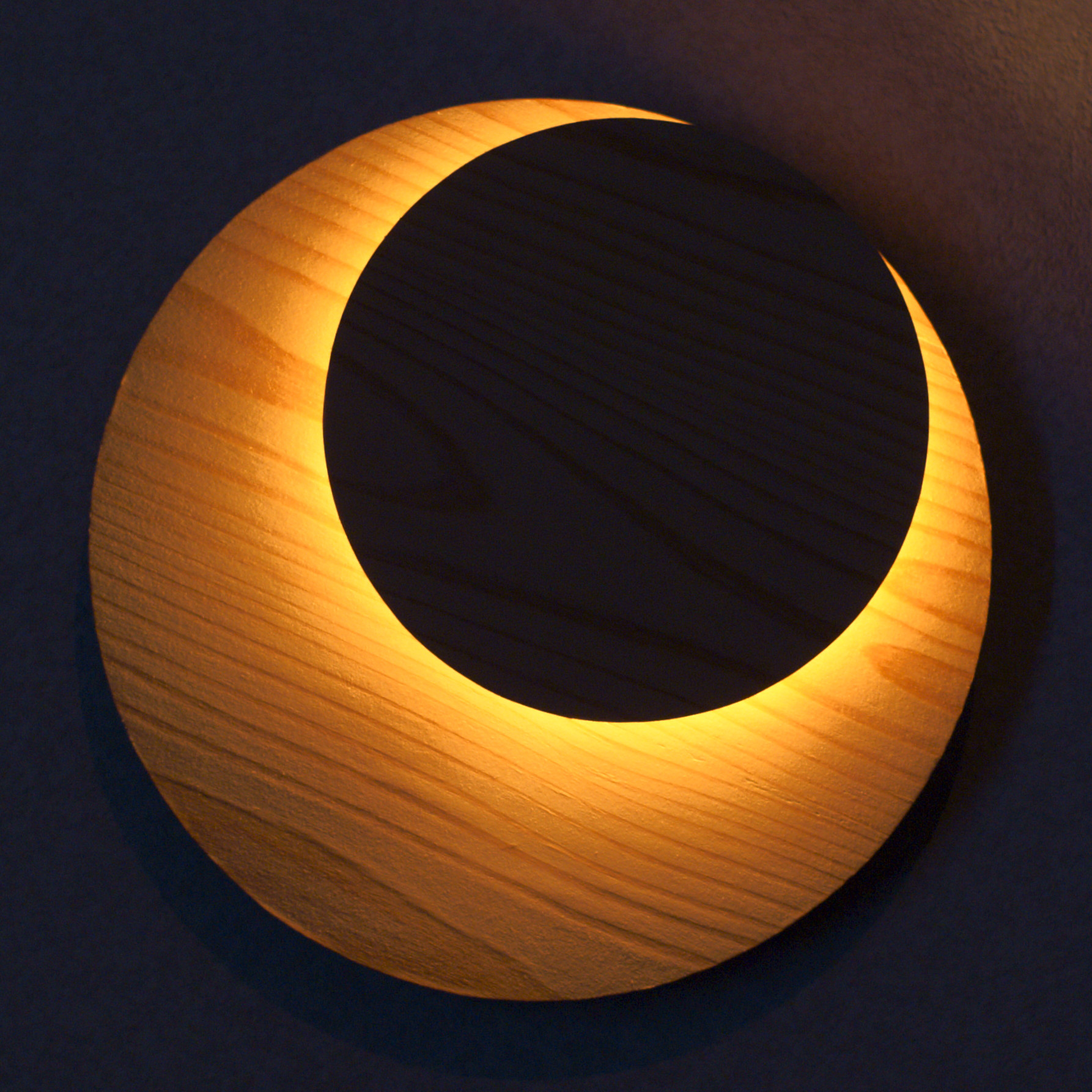 間接照明　杉無垢材