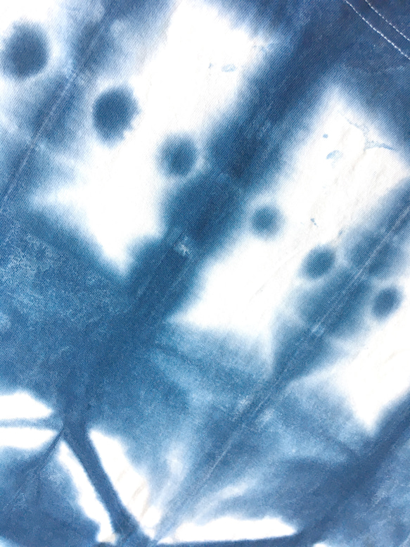 TシャツLサイズ 夏 藍染 絞り手染め no.11 カジュアル オリジナル メンズ レディス　ギフト プレゼント 4枚目の画像