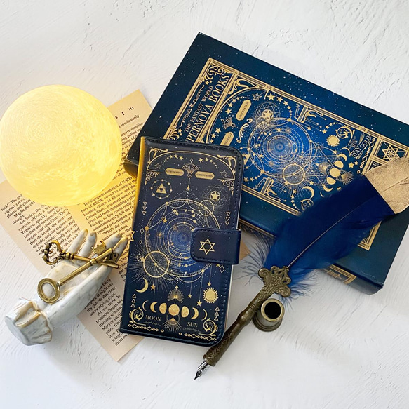 Fancy Astronomical Old Book II / Moon Phases Notebook Type iPhon 第16張的照片