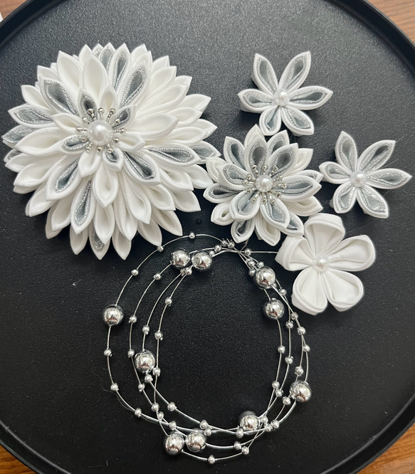 つまみ細工　髪飾り　ダリアセット　選べるゴールドシルバー 4枚目の画像