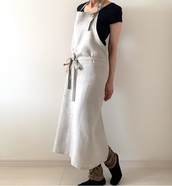 Merci 100%リネン エプロン ホワイト　新品未使用 Merci 100%リネン エプロン ホワイト 新品未使用 Merci 100