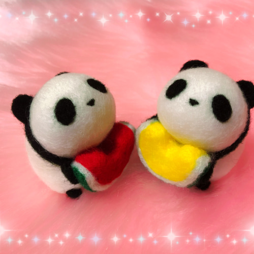 スイカもぐもぐふわぱん♡羊毛フェルトのふわふわパンダふわぱんと