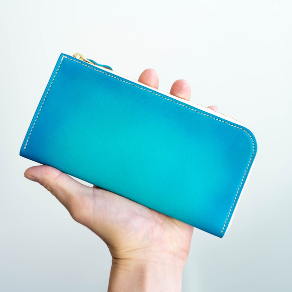 小銭を並べて収納 L字ファスナーロングウォレット【 エメラルドブルーグラデーション 】 1枚目の画像