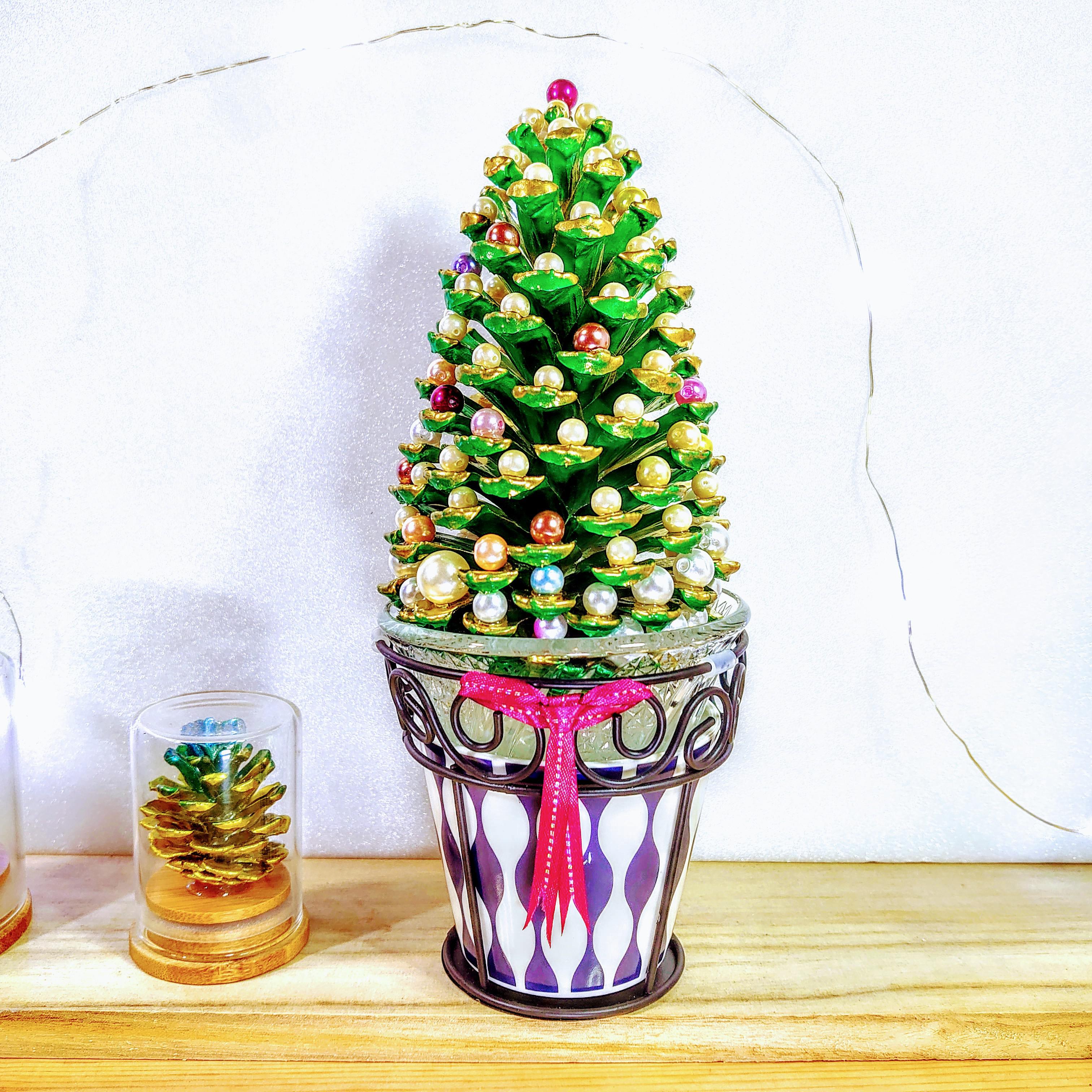 クリスマスツリー 松ぼっくり、オーナメント付き 緑 クリスマスツリー 松ぼっくり、オーナメント付き 緑