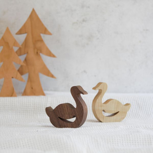 ①木のインテリア置物 白樺の木のぬくもりとシンプルなデザインが魅力の木製置物スウェーデン