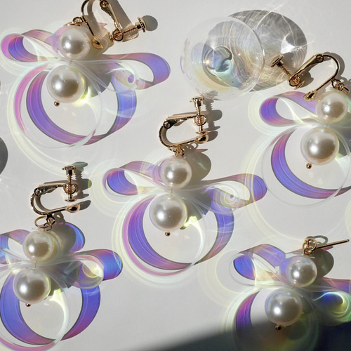 PVC リボン イヤリング/ピアス 【オーロラクリア】 イヤリング