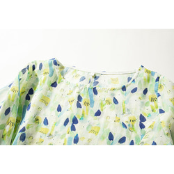 チャイナドレス風トップス　花びらプリントリネンシャツ　サイドスリット　ノットボタン飾り　袖口切りっぱなし　#12264 3枚目の画像