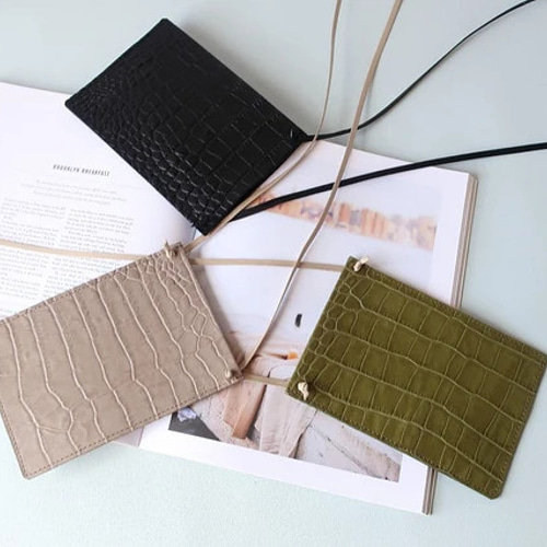 本革・選べるカラー》スマホショルダー☆彡上質なクロコダイル型押し