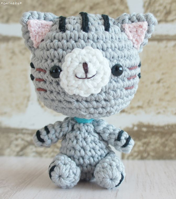 バブーシュカのサバトラ猫さんのあみぐるみ 一緒にお出かけ行こうよ♡サバトラ猫さんキーホルダー