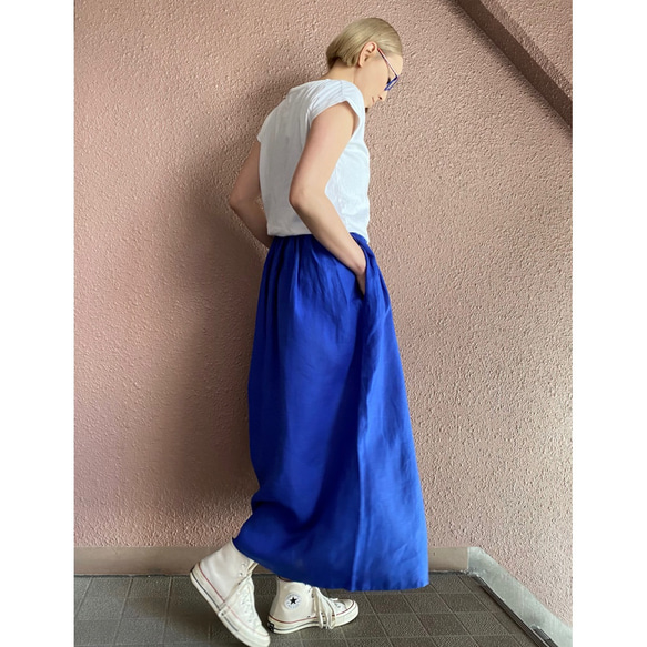 RATA ❤️ 常規長度 ❣️ 美麗鞦韆 ❤️ 成人長裙 ❤️ 亮藍色 ❤️ 100% 高品質亞麻 ❤️ 第2張的照片