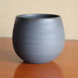 備前焼の一輪挿し（渋め） 一輪挿し・花瓶・花器 備前焼 器 takagi