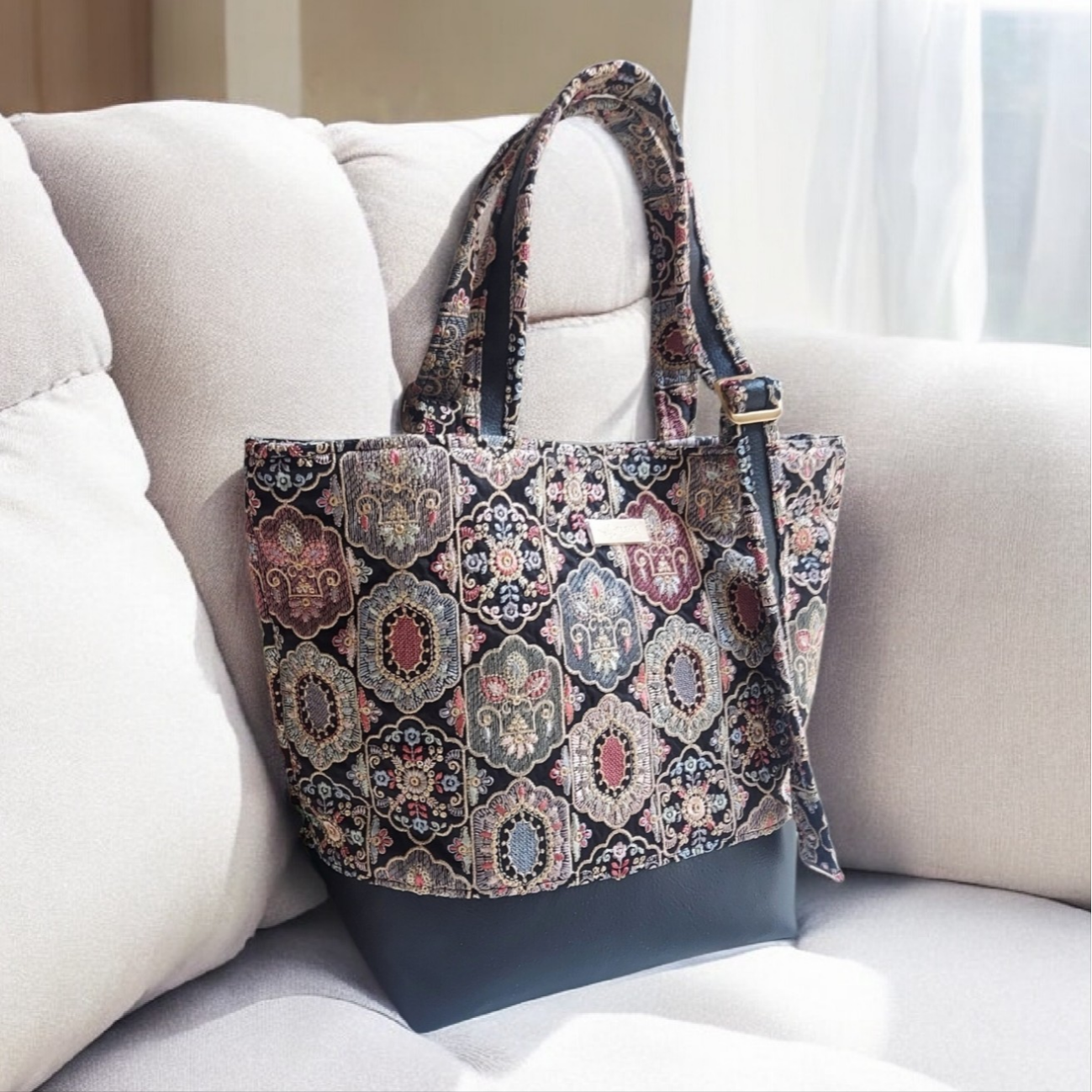 ③☆長さ調整可能☆魅力的な♡インド刺繍トートバッグ