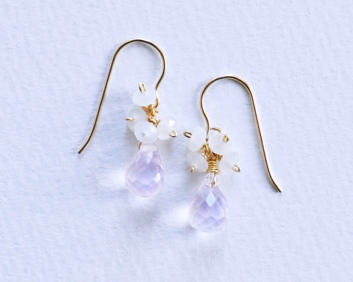 ミントさま専用 フックピアス〈華・胡粉グラデ&Stone〉 ミントさま専用