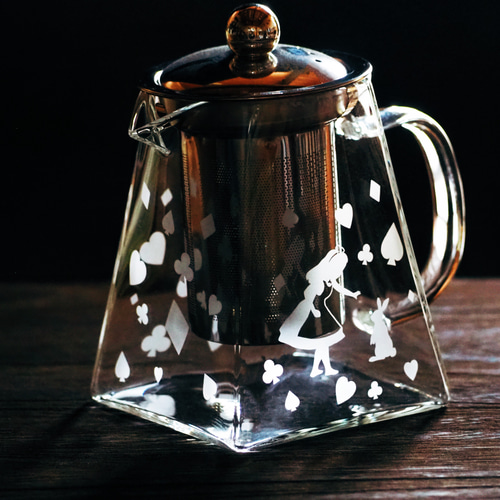 不思議な国のアリスカップデザートデリシャスガラスのぽんぽん 不思議な国のアリスカップデザートデリシャスガラスのぽんぽん