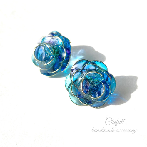 薔薇（ブルー）』 ピアス イヤリング ノンホールピアス 青 クリア 透け  