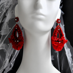 深紅色  オートクチュール刺繡大ぶりのブライダルイヤリング 6枚目の画像